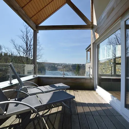 Lakeview Escape Apartment