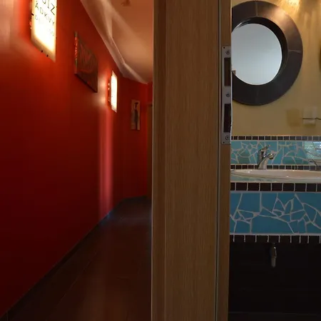 Lakeview Escape Apartment *